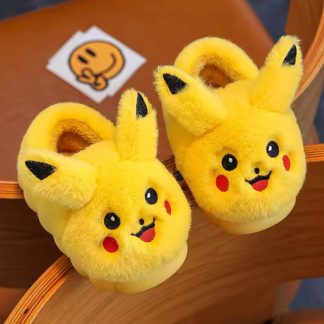Pikachu Hausschuhe Plüschtier